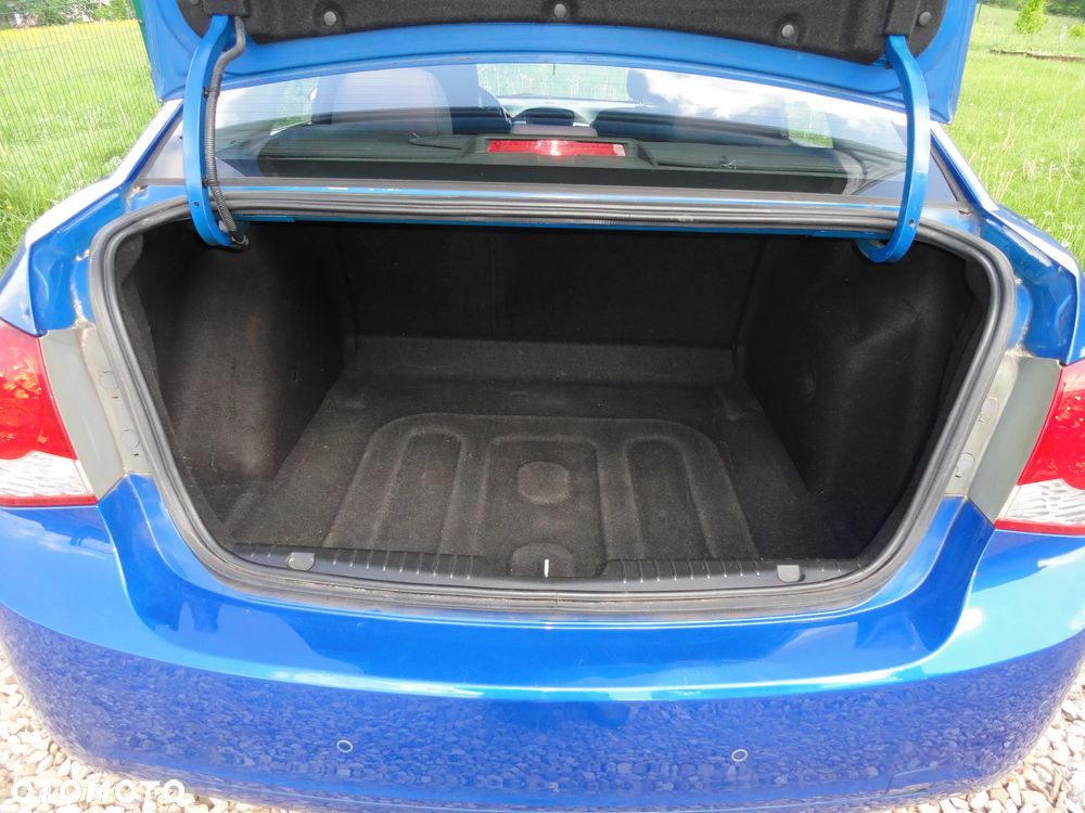 Chevrolet Cruze 1.8 LT+ - 17