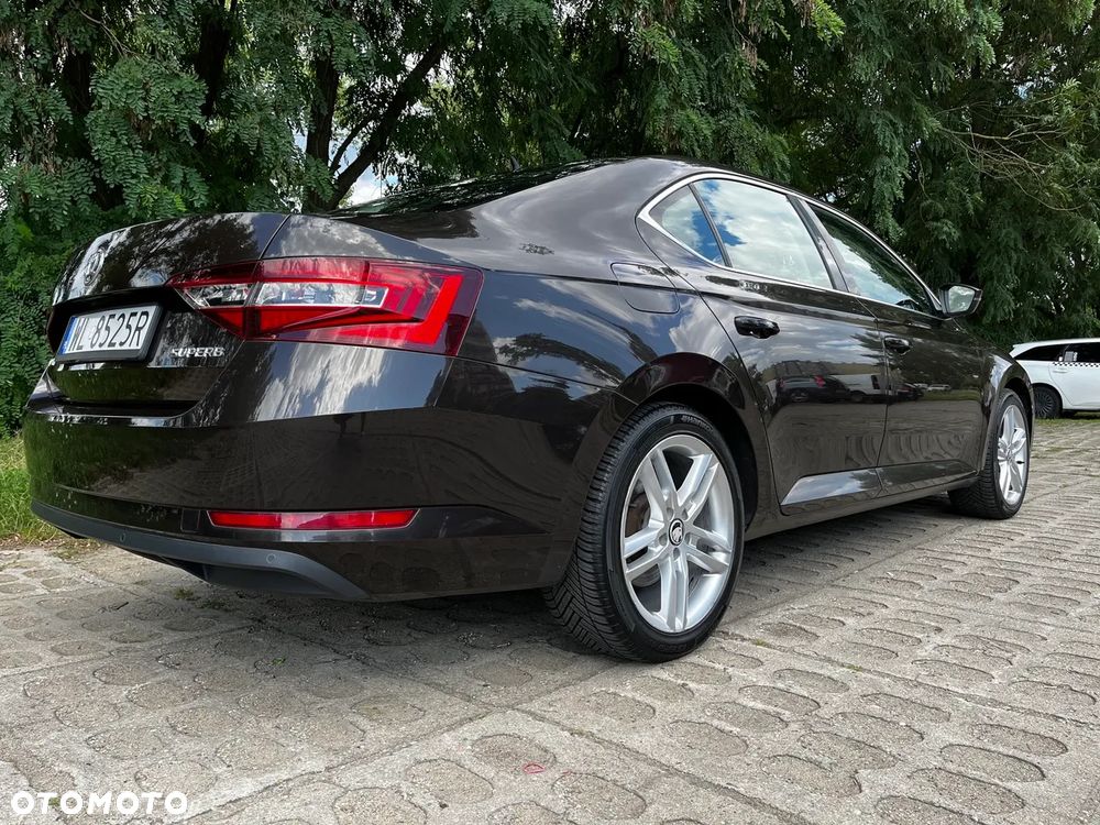 Skoda Superb 2.0 TDI 4x4 Style DSG - 28