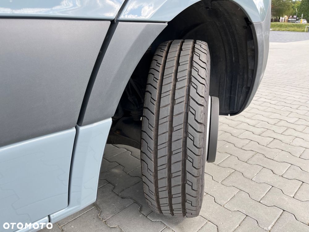 Mercedes-Benz Sprinter 519 CDI - 40
