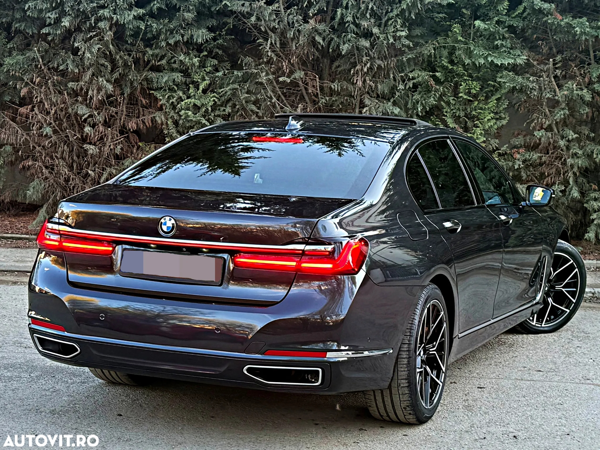 BMW Seria 7 730d MHEV - 13