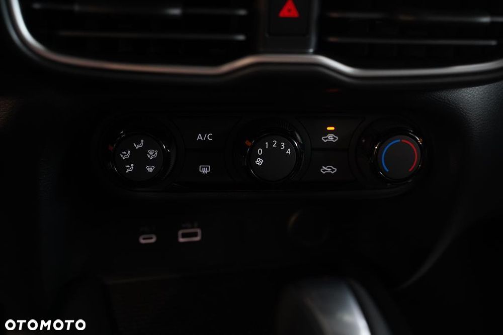 Nissan Juke 1.0 DIG-T Acenta DCT - 19