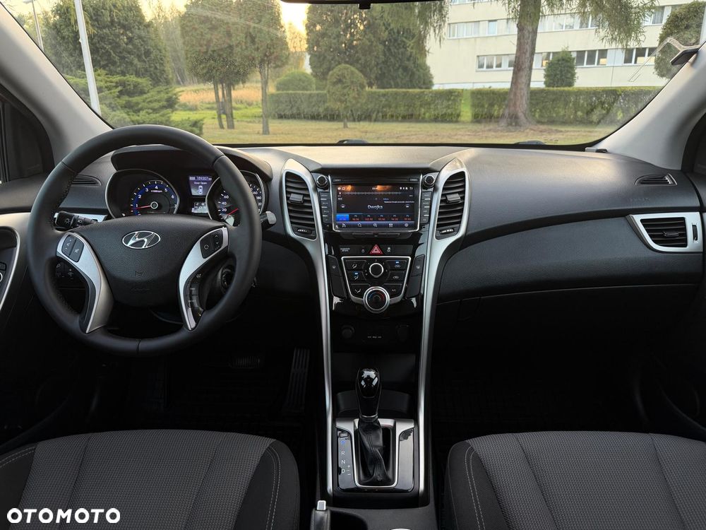 Hyundai i30 - 33