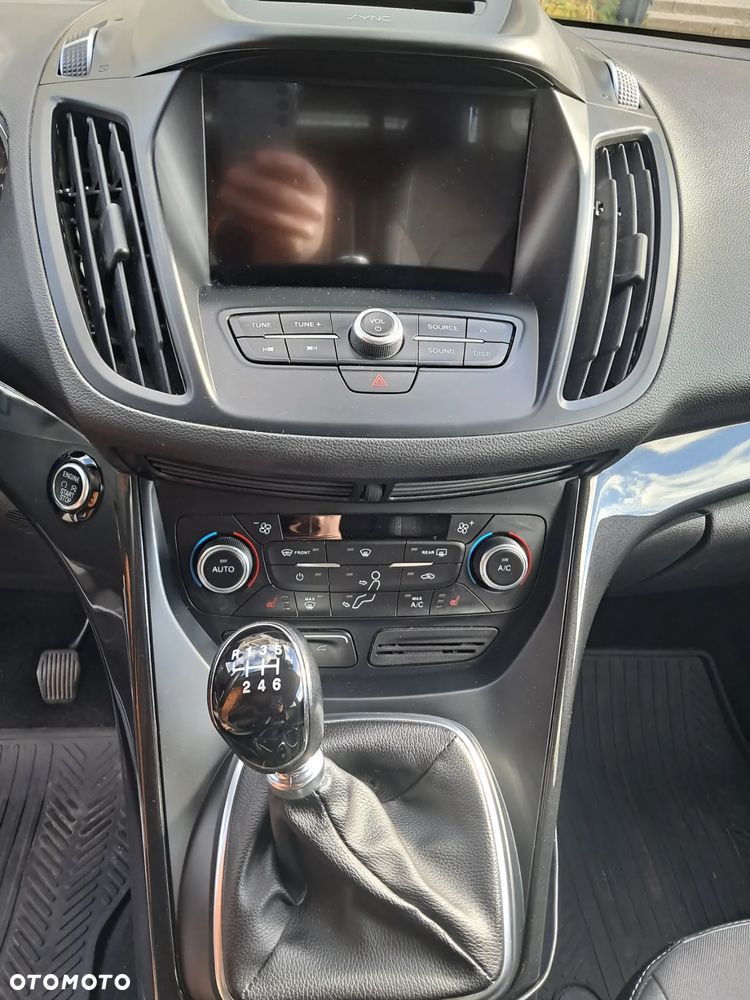 Ford Kuga 2.0 TDCi AWD Titanium - 18