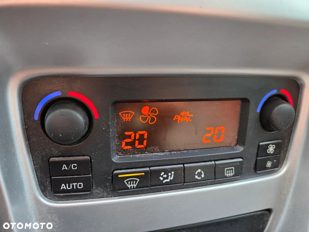 Peugeot 307 1.6 Oxygo - 14