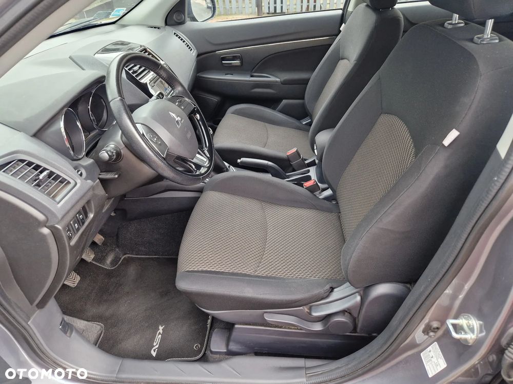 Mitsubishi ASX 1.6 Invite - 11