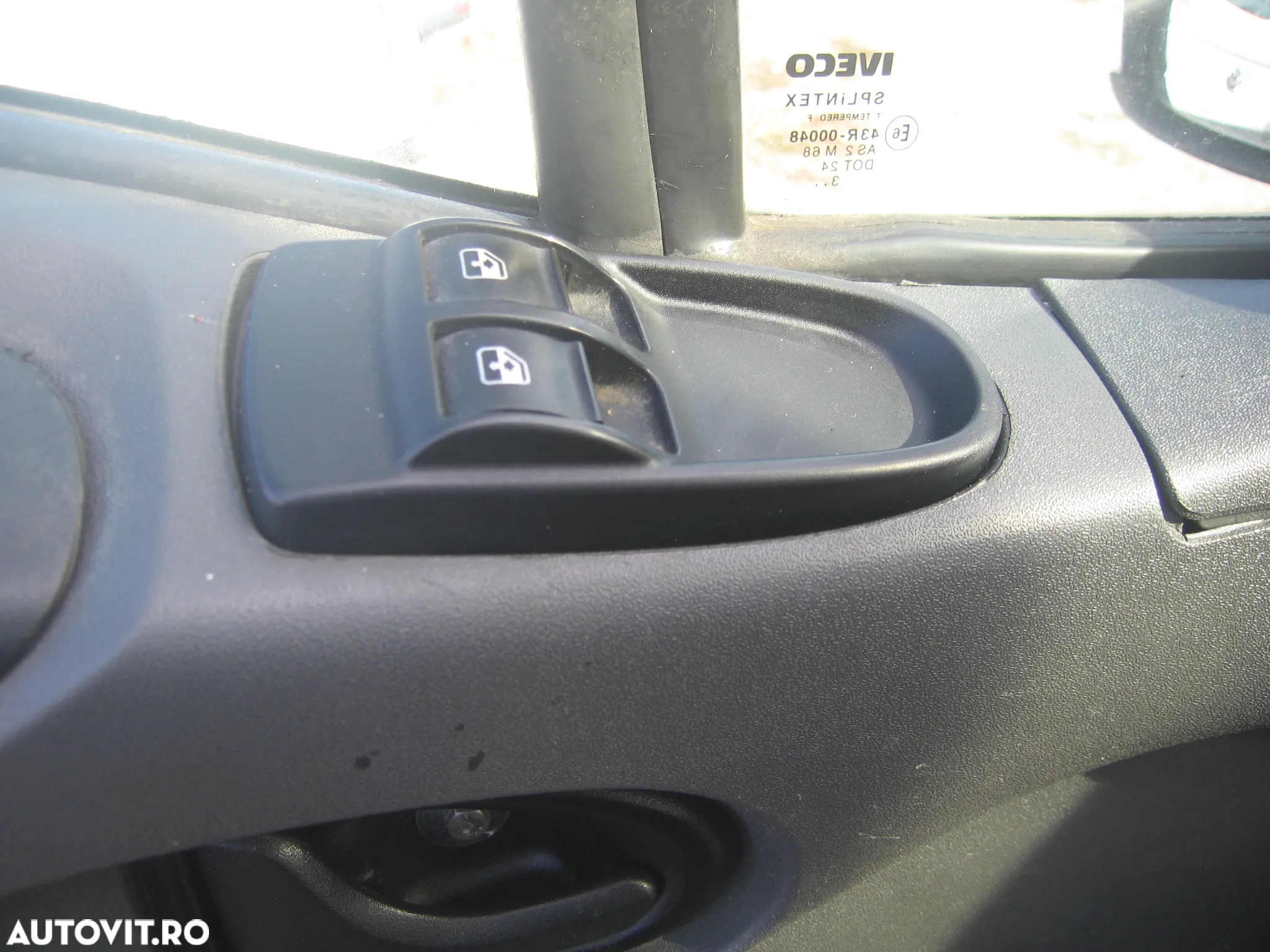 Iveco DAILY 35 C 13 , 3 LOC. BASCULABILA 3  PARTI , CLIMA . - 17
