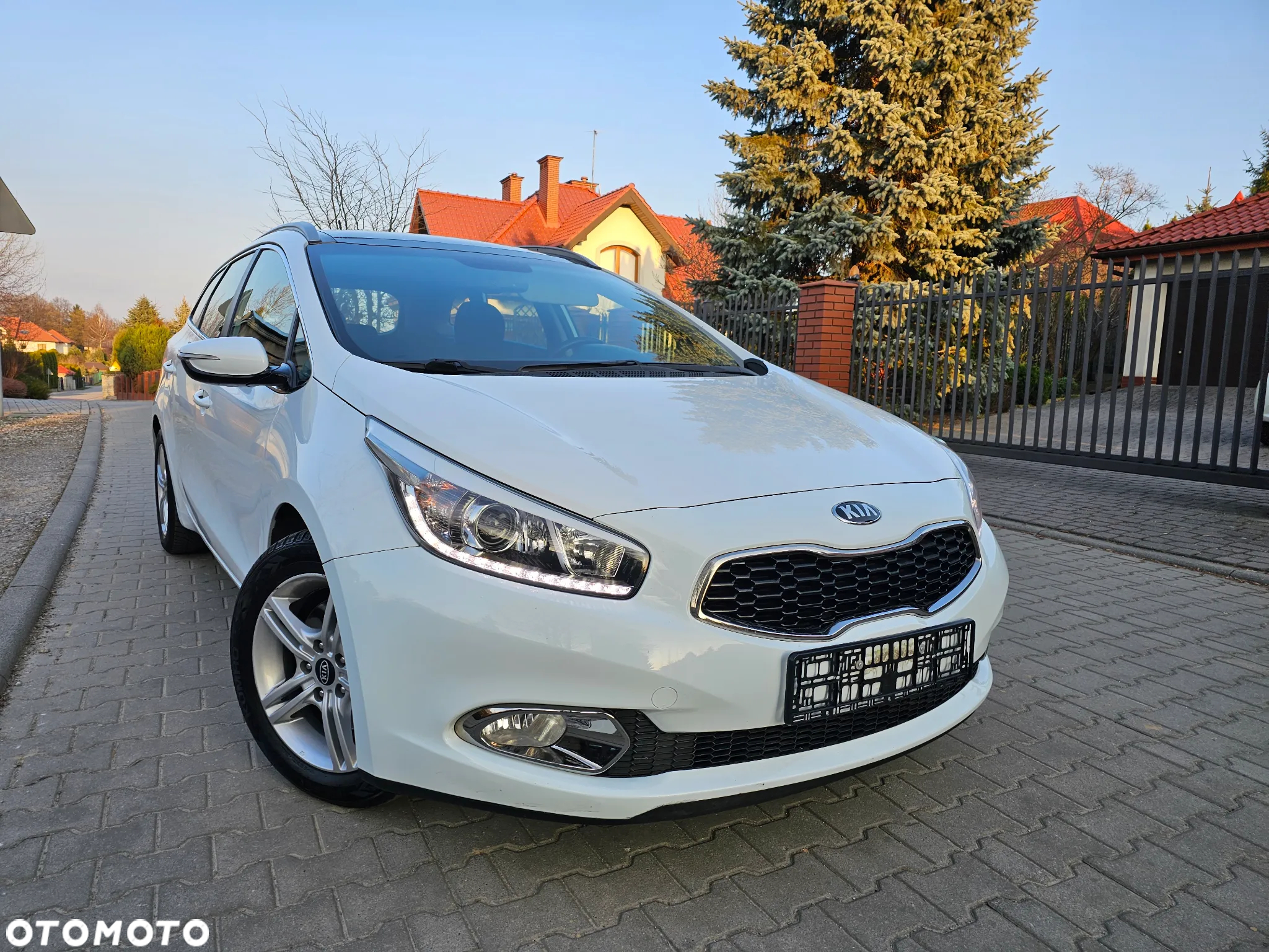 Kia Ceed 1.6 GDI Fifa World Cup Edition - 17