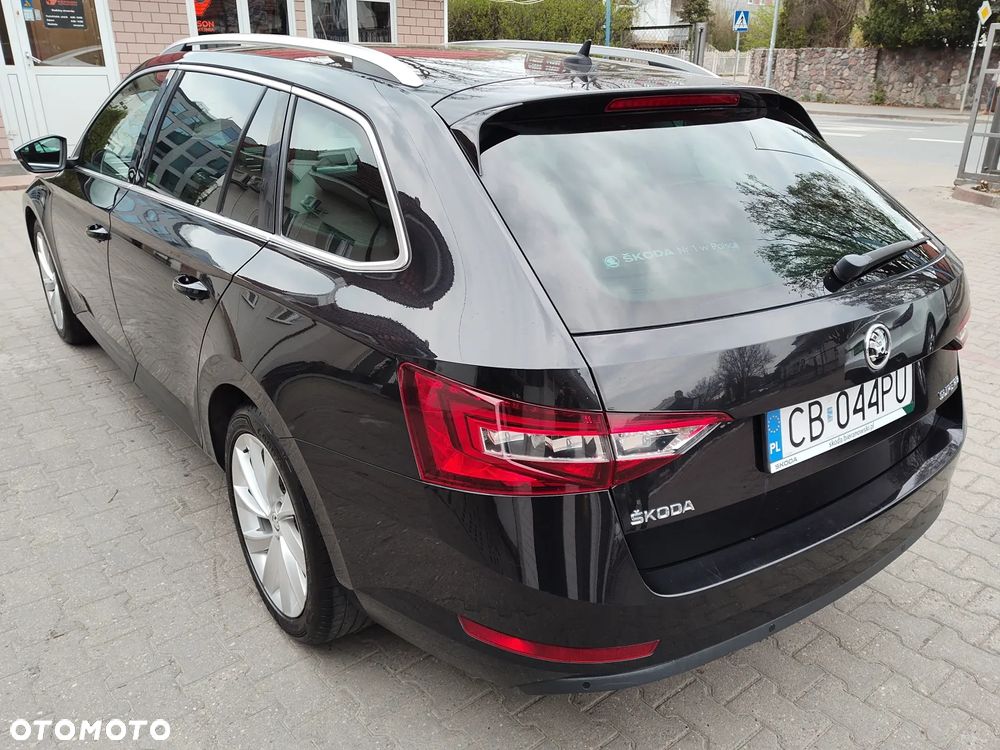 Skoda Superb 2.0 TDI Style - 21