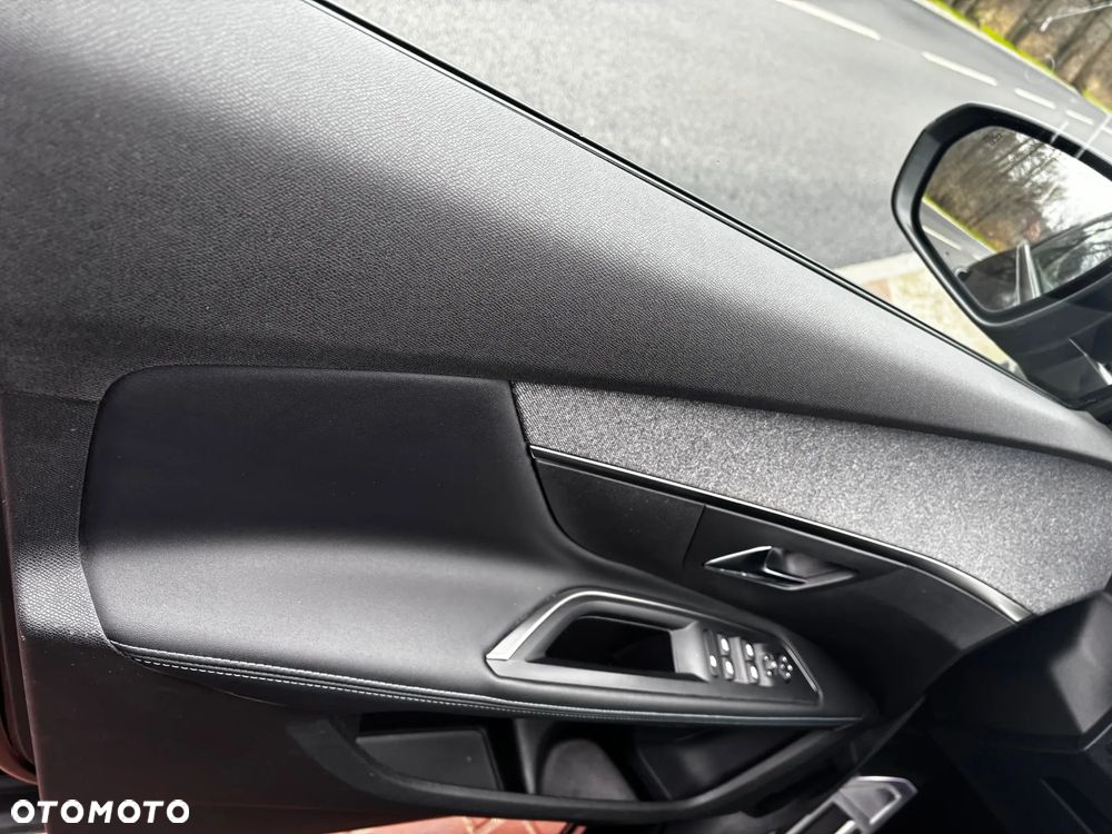 Peugeot 5008 2.0 BlueHDi Road Trip S&S EAT8 - 16