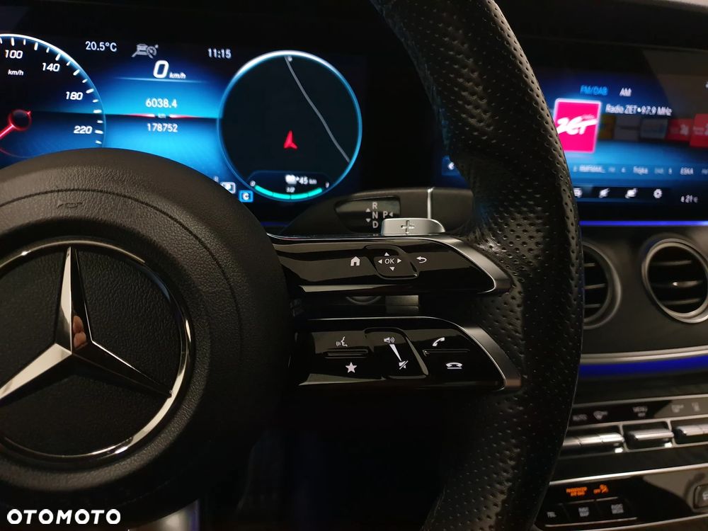 Mercedes-Benz Klasa E 300 de 4Matic 9G-TRONIC AMG Line - 12