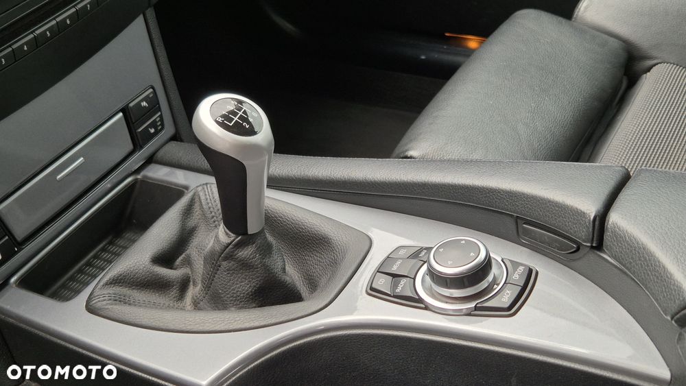 BMW Seria 5 520d - 17
