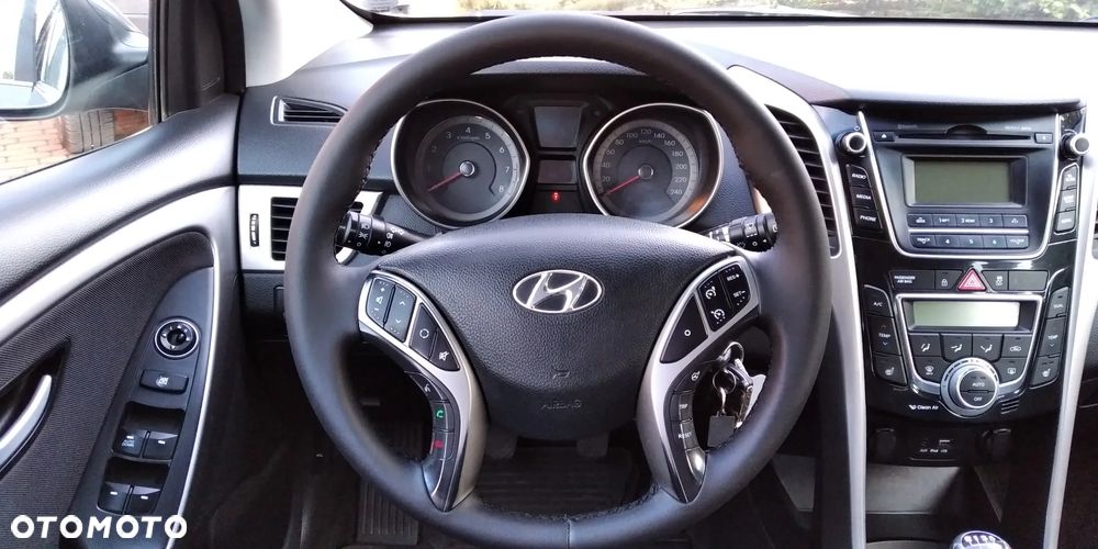 Hyundai i30 blue 1.6 GDI Trend - 19