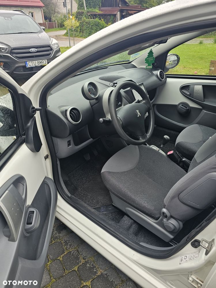 Peugeot 107 70 2-Tronic Filou - 8
