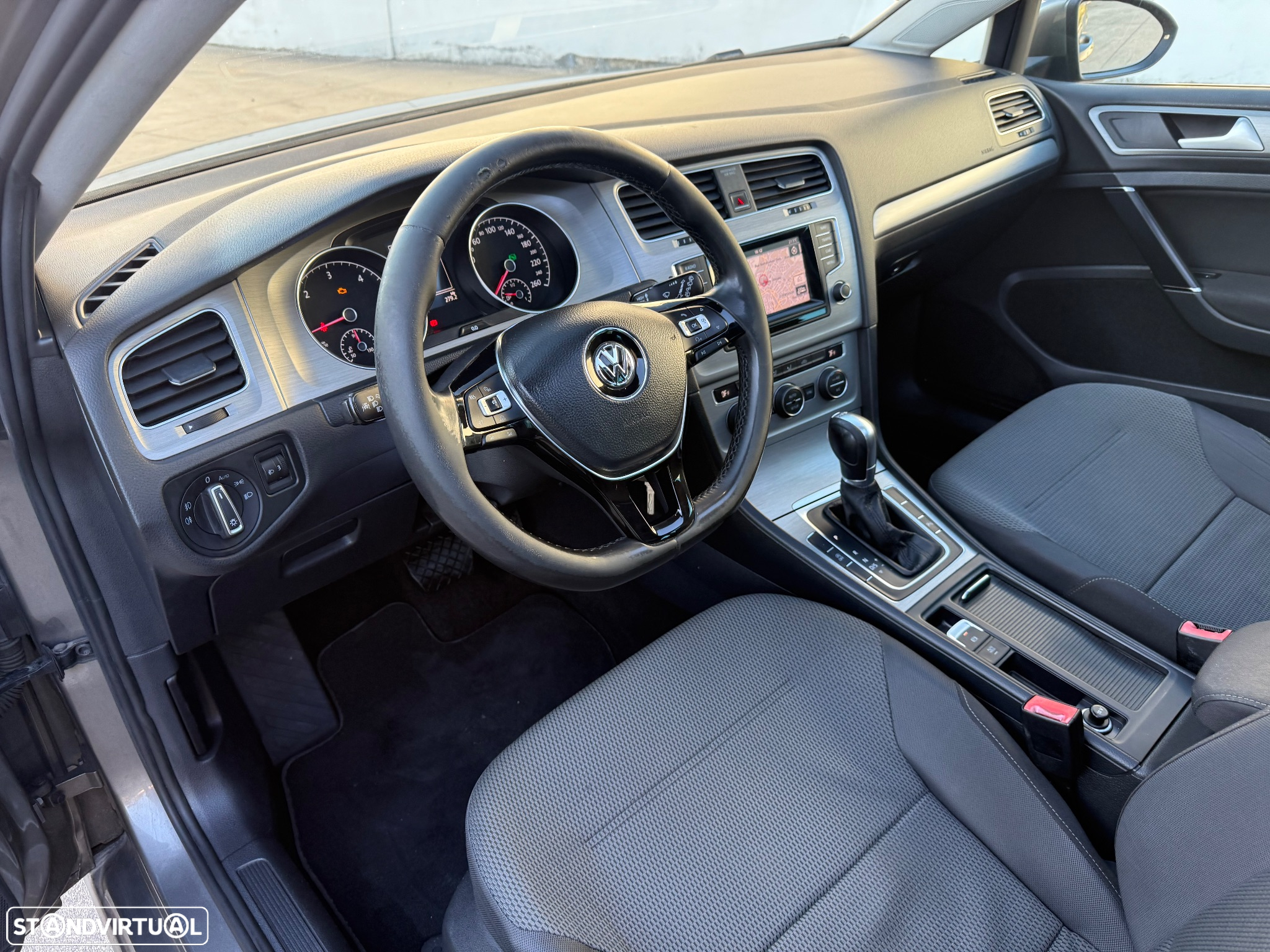 VW Golf Variant - 27