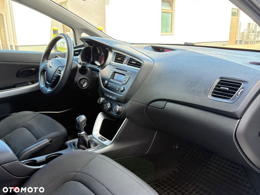 Kia Ceed 1.4 CRDi S - 11