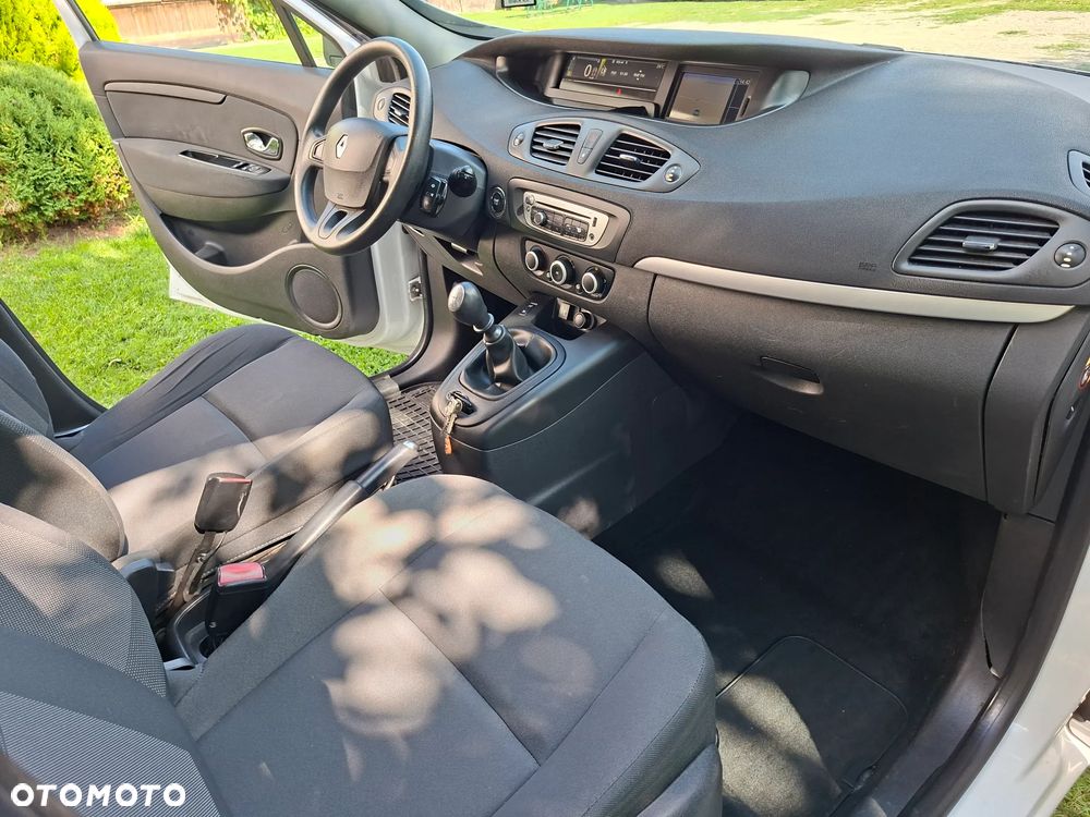 Renault Scenic 1.6 16V TomTom Edition - 14
