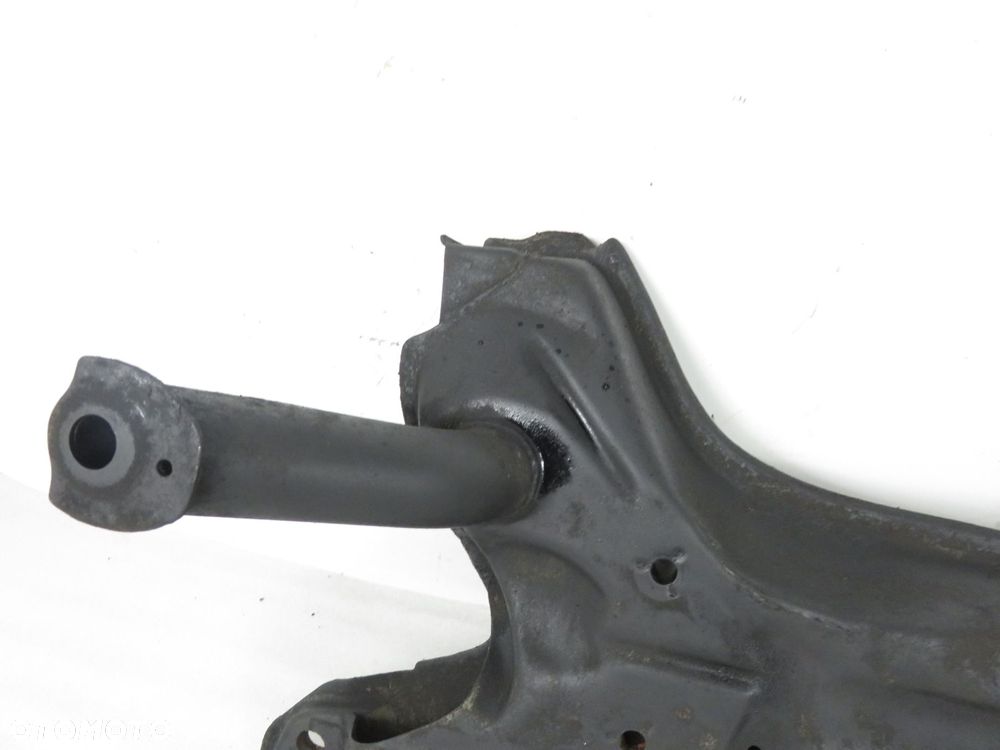 SANKI PRZÓD TOYOTA YARIS I 1.3 VVTi - 6