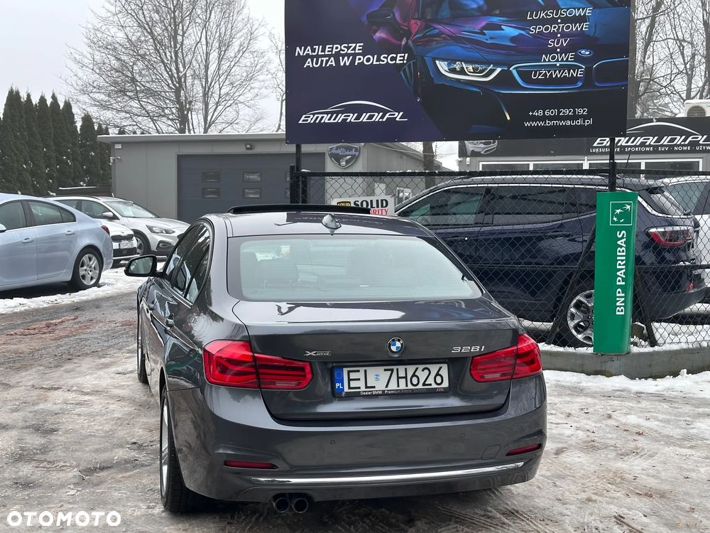 BMW Seria 3 328i xDrive Sport-Aut - 7
