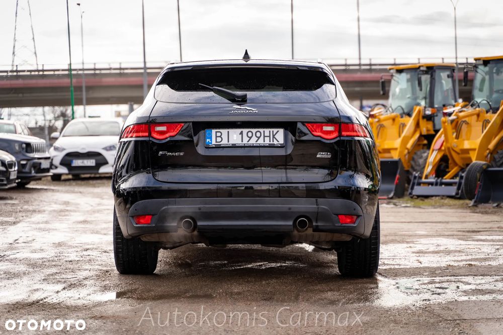 Jaguar F-Pace - 9