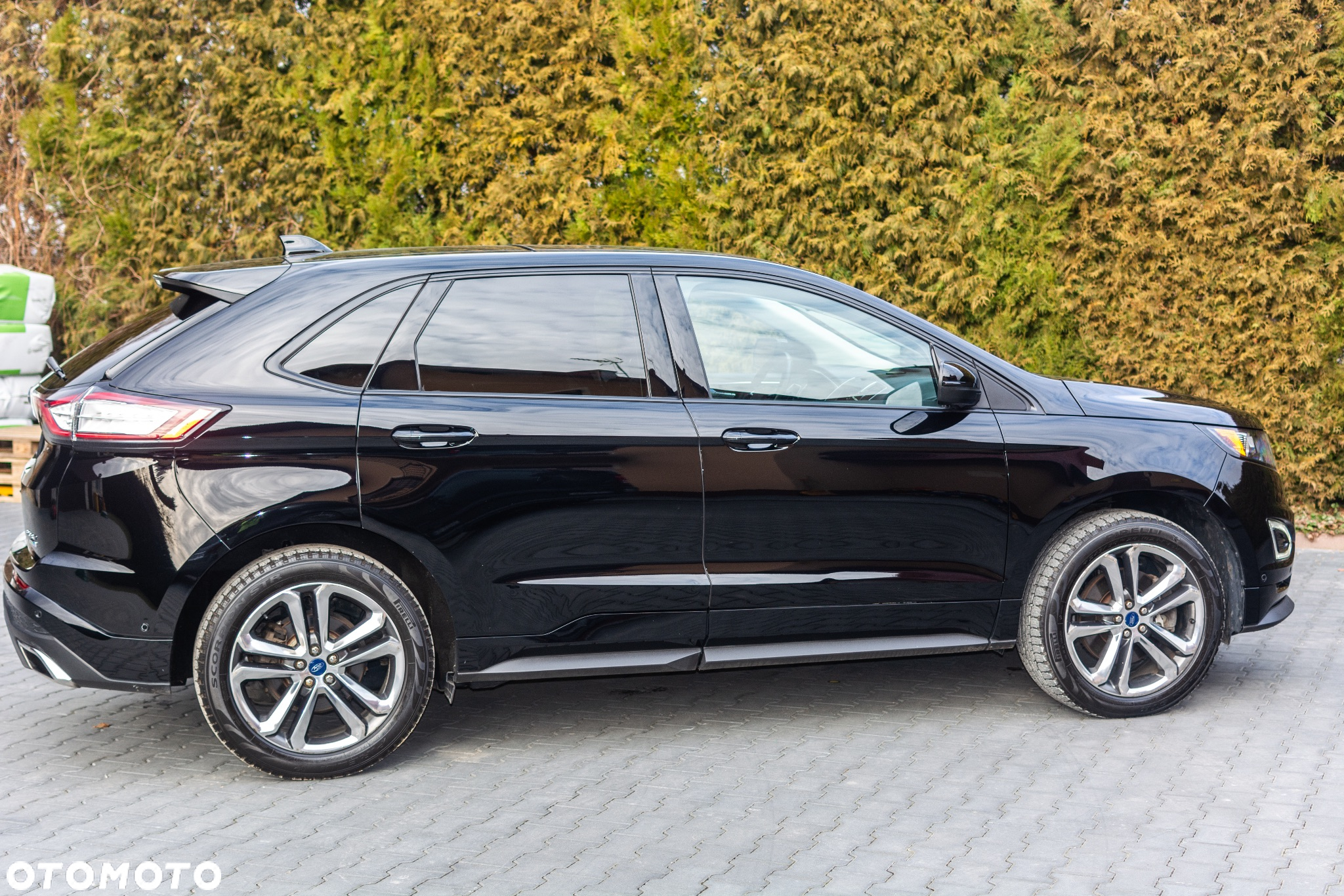 Ford Edge - 5