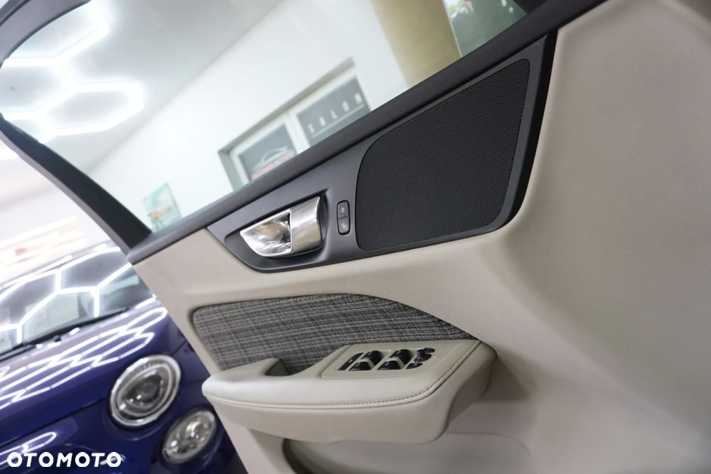 Volvo V60 D3 AWD Geartronic Momentum - 29