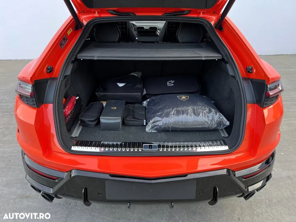 Lamborghini URUS - 20