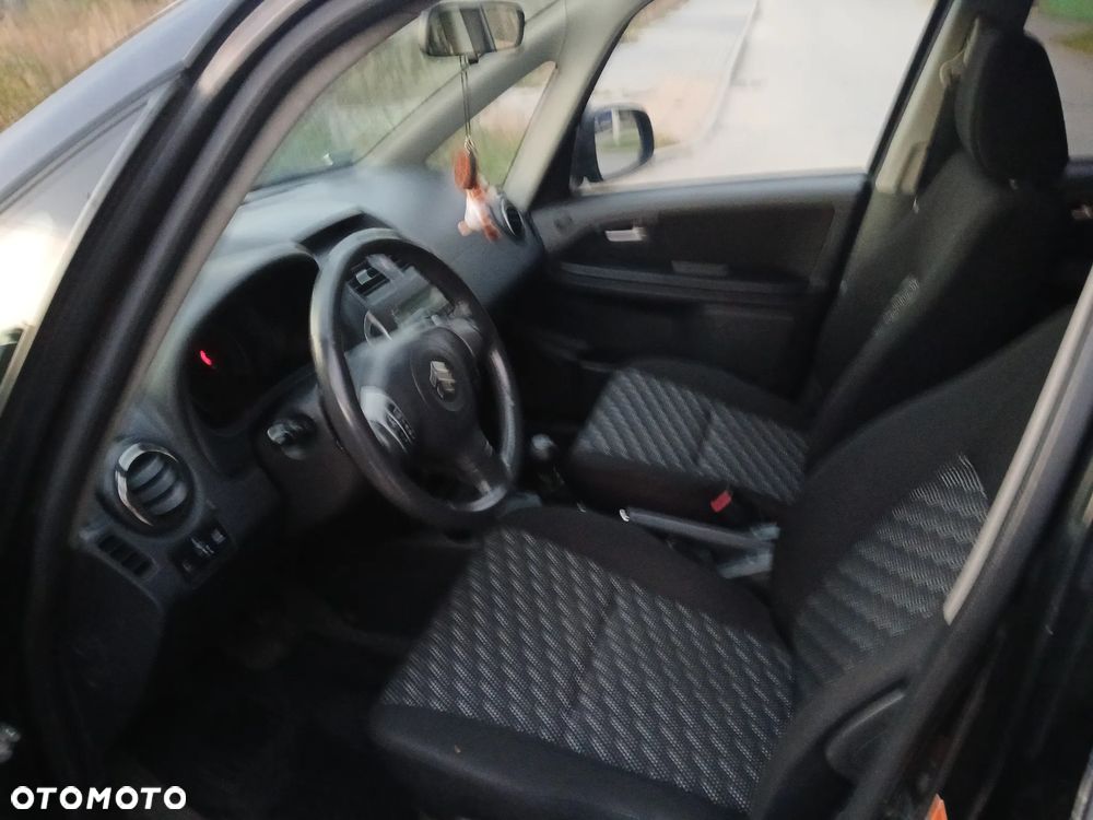 Suzuki SX4 - 13