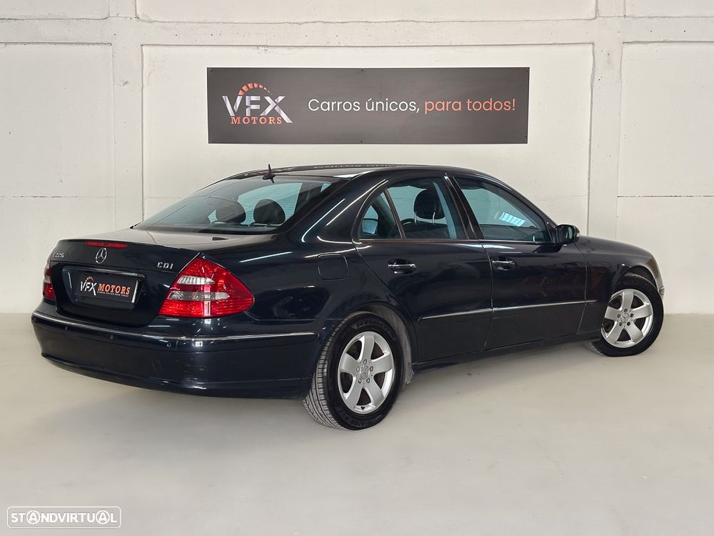 Mercedes-Benz E 220 CDI Avantgarde DPF - 3