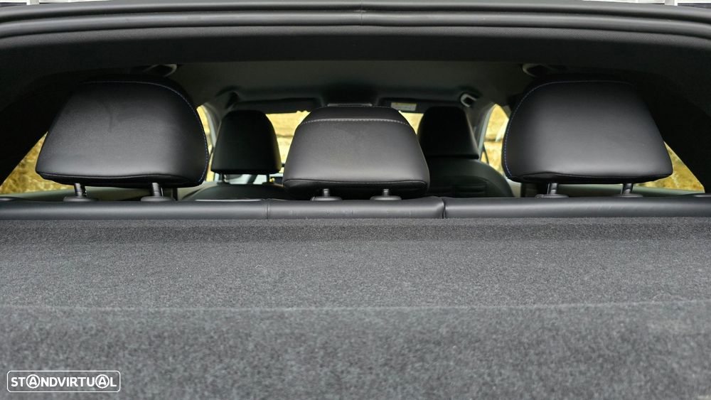 MG MG4 64 kWh Luxury - 58