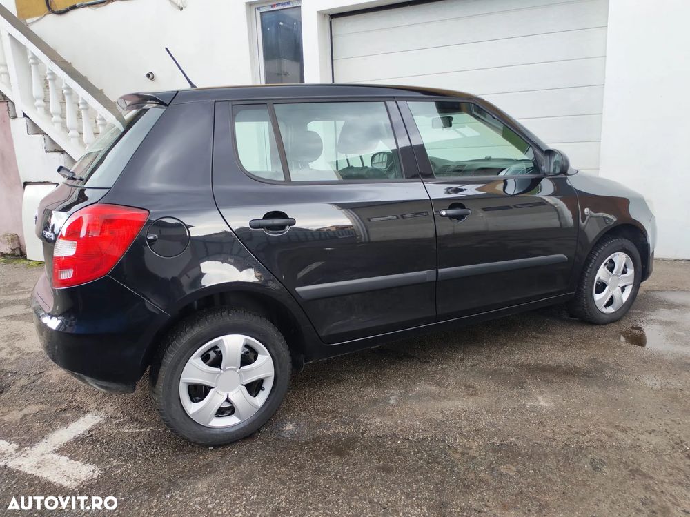 Skoda Fabia 1.2 HTP Active Green tec - 11