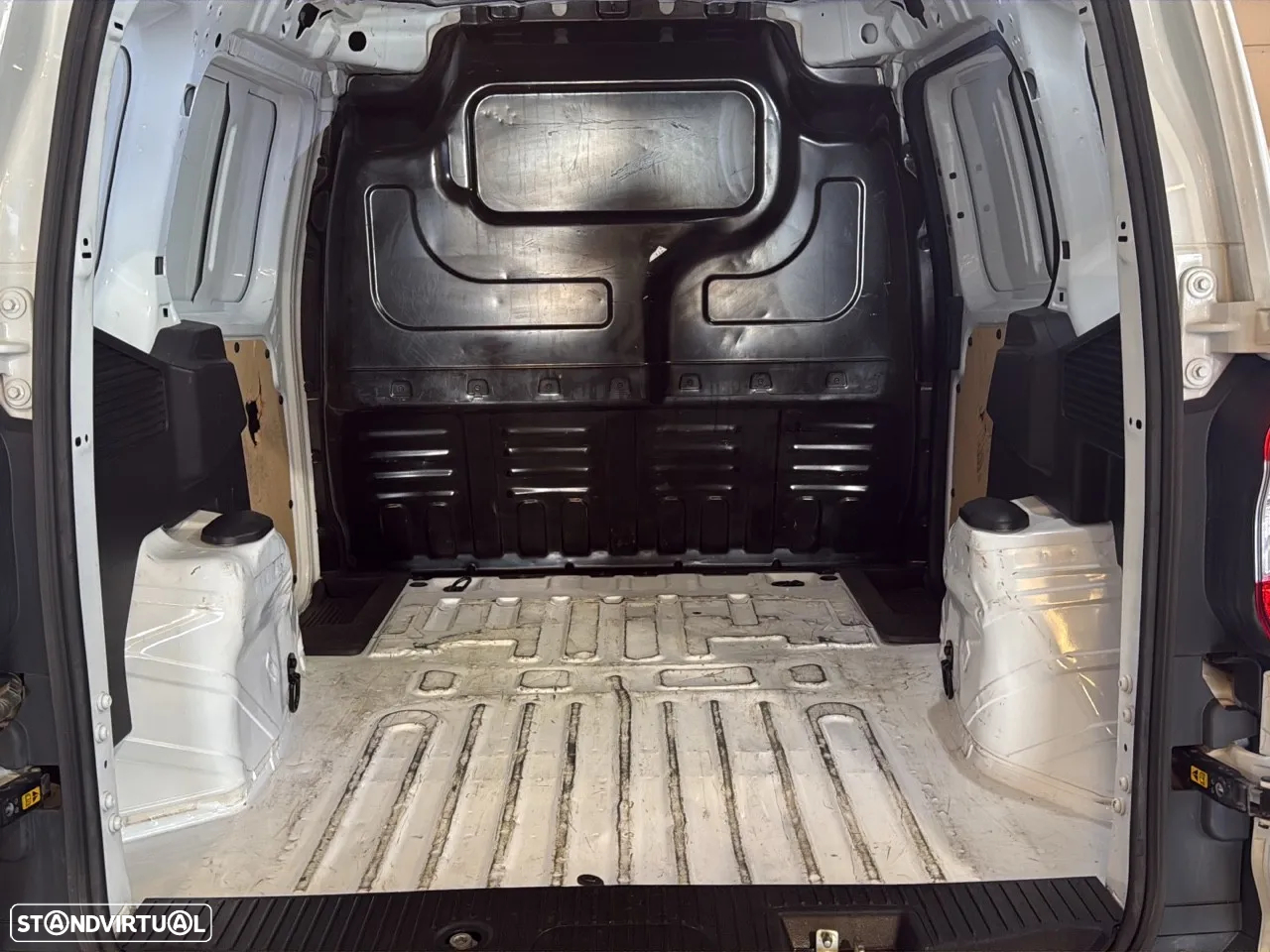 Ford Transit Connect - 6