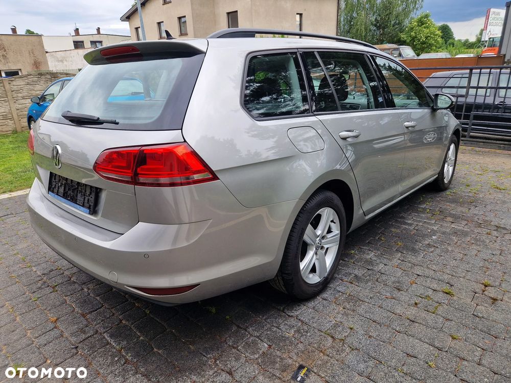 Volkswagen Golf 1.6 TDI BlueMotion Technology Comfortline - 5