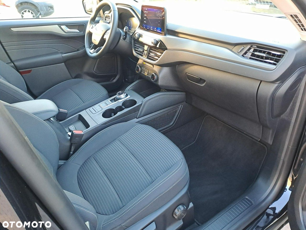 Ford Kuga - 13