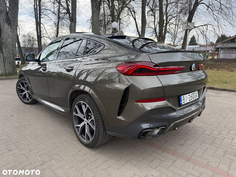 BMW X6 xDrive40i mHEV - 2