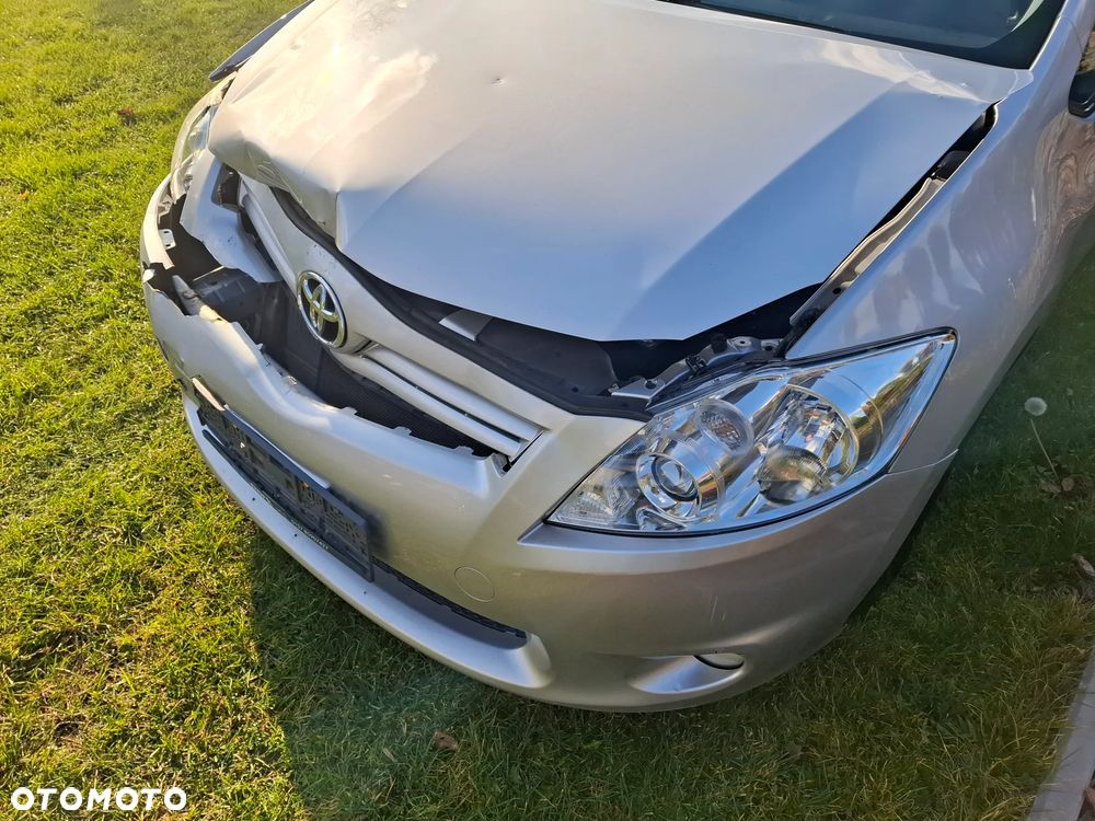 Toyota Auris 1.4 D-4D Life+ - 6