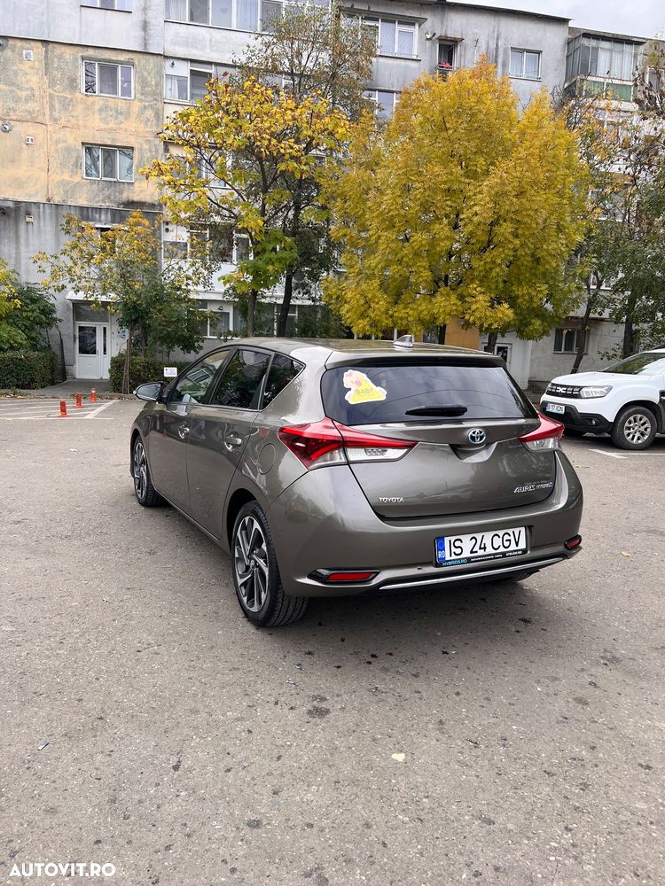 Toyota Auris - 5