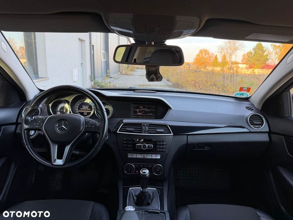 Mercedes-Benz Klasa C 180 BlueEFFICIENCY - 34