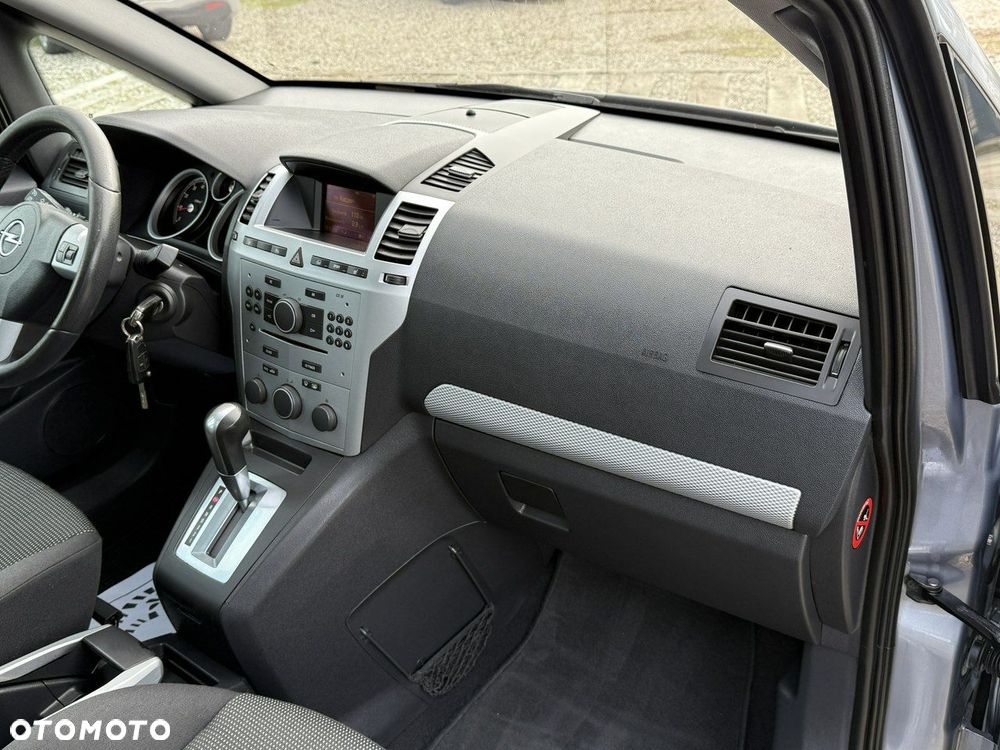 Opel Zafira - 34