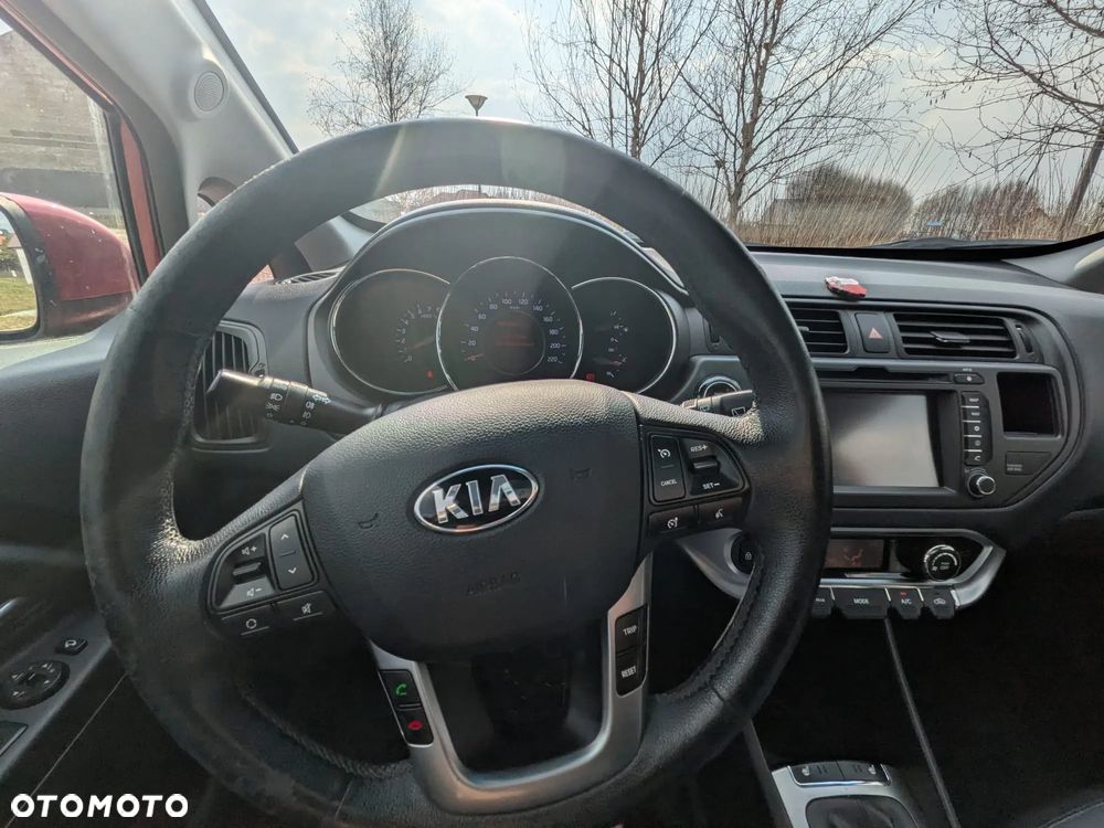 Kia Rio - 9