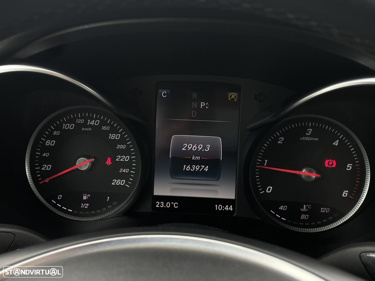 Mercedes-Benz C 180 BlueTEC Avantgarde+ Aut. - 31