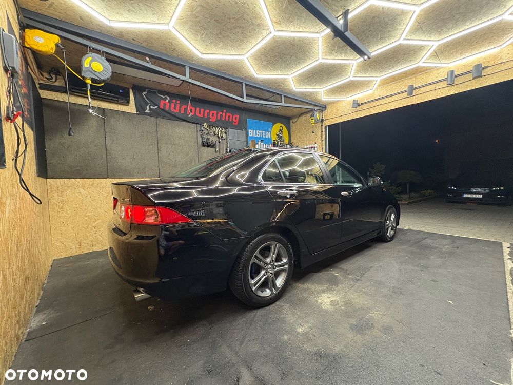 Honda Accord 2.0 Executive - 12