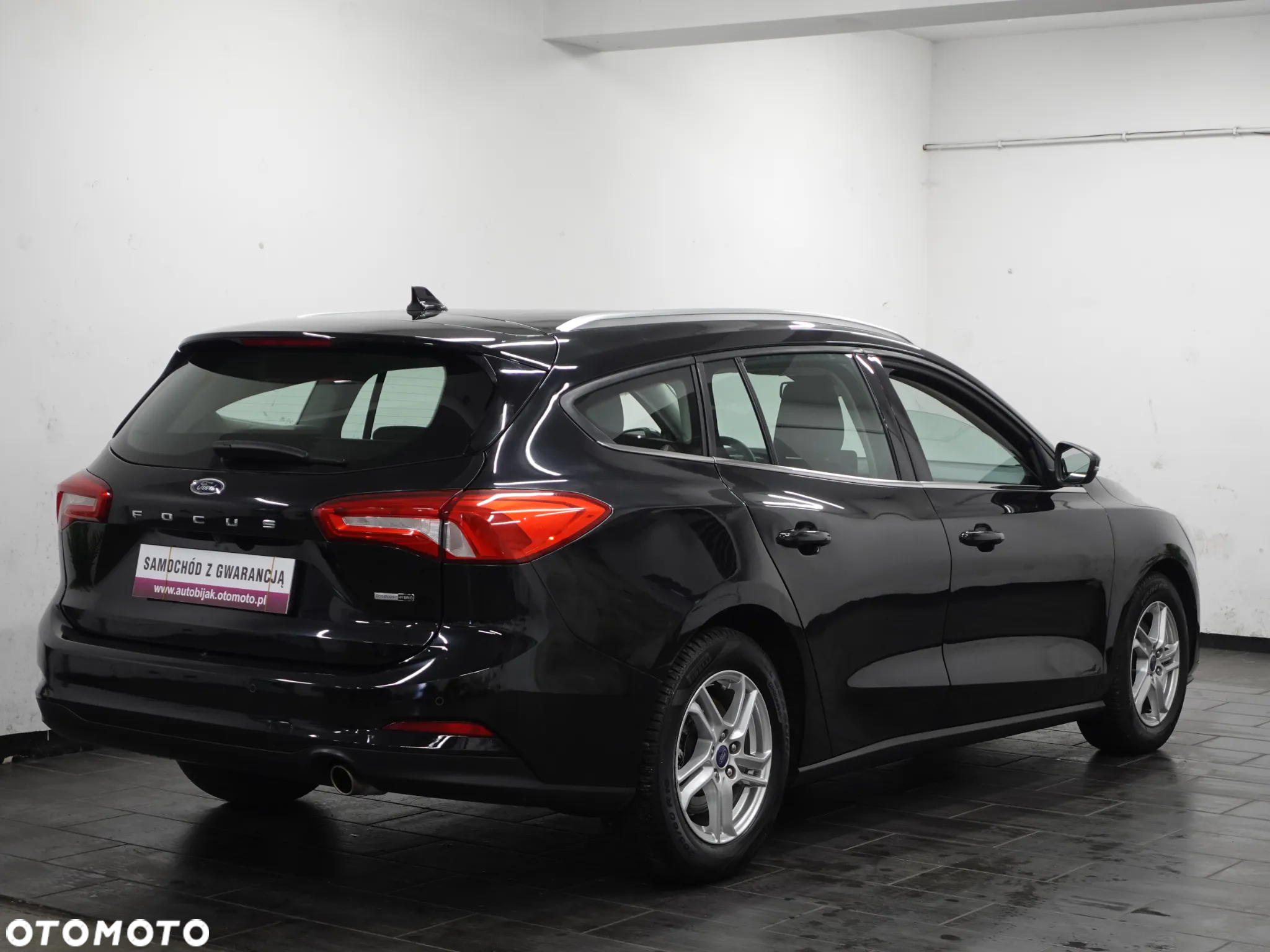 Ford Focus 1.0 EcoBoost mHEV Active - 8
