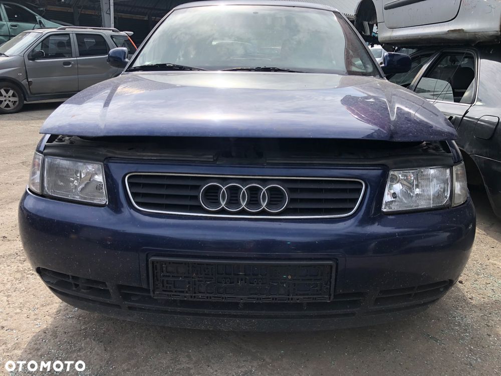 Drzwi tył przód prawe lewe Audi A3 8L 5D. - 4