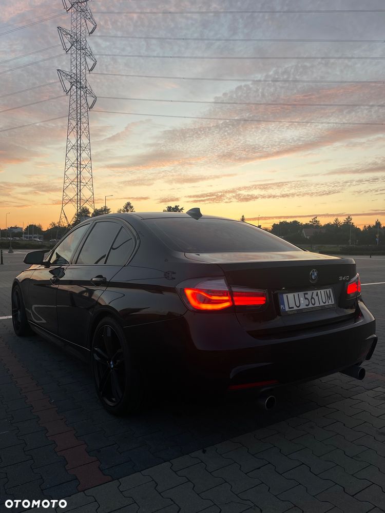 BMW Seria 3 340i Sport Line - 14