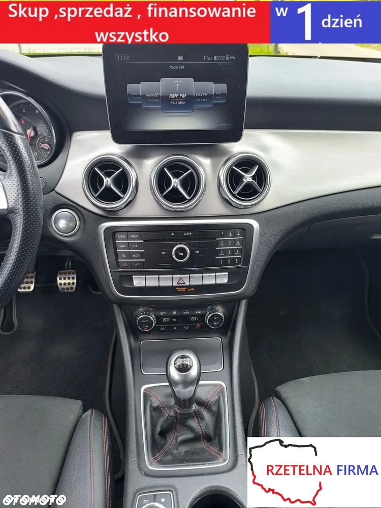 Mercedes-Benz GLA 180 AMG Line - 12