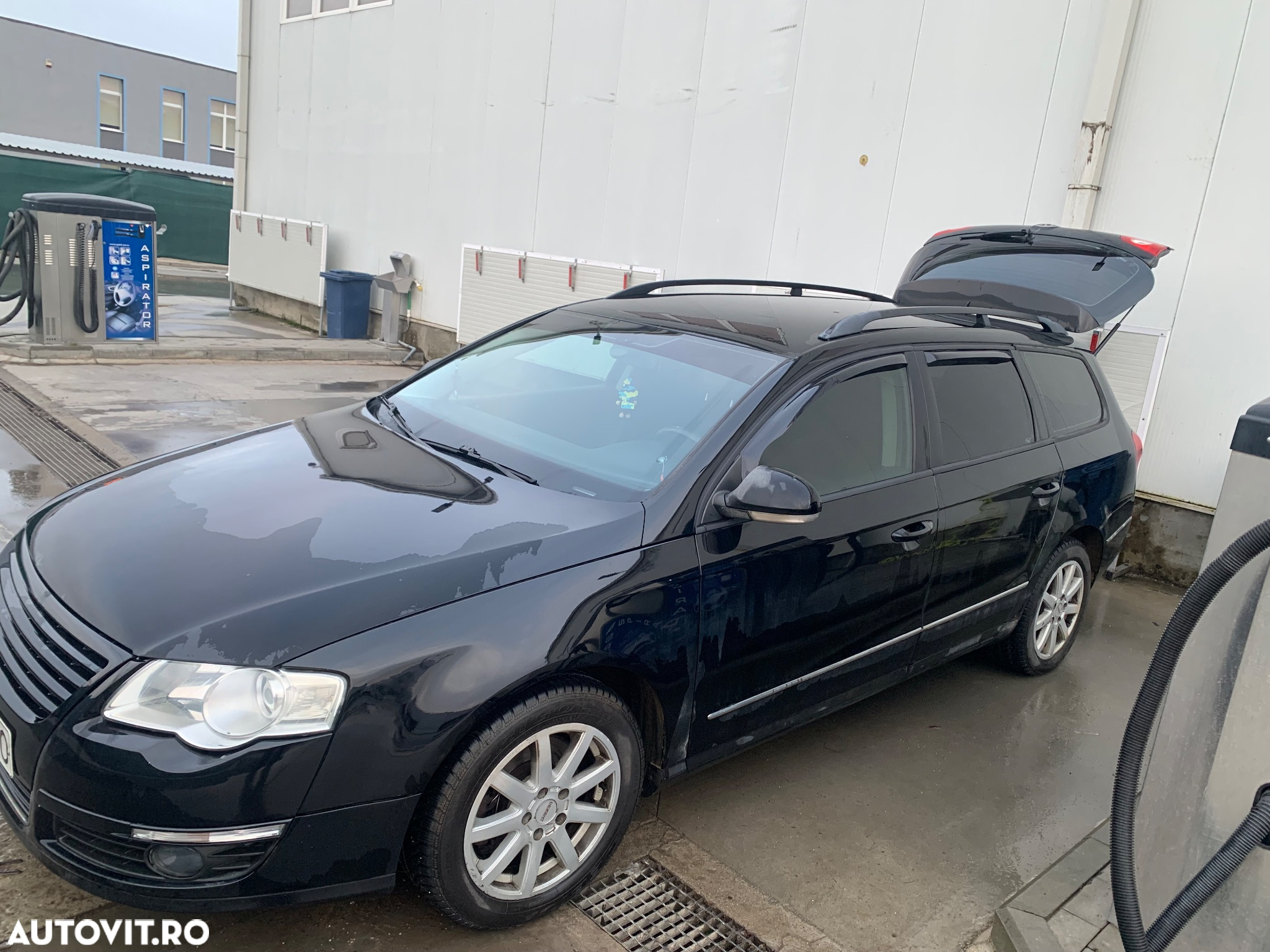 Volkswagen Passat Variant 2.0 TDI Comfortline DPF - 9