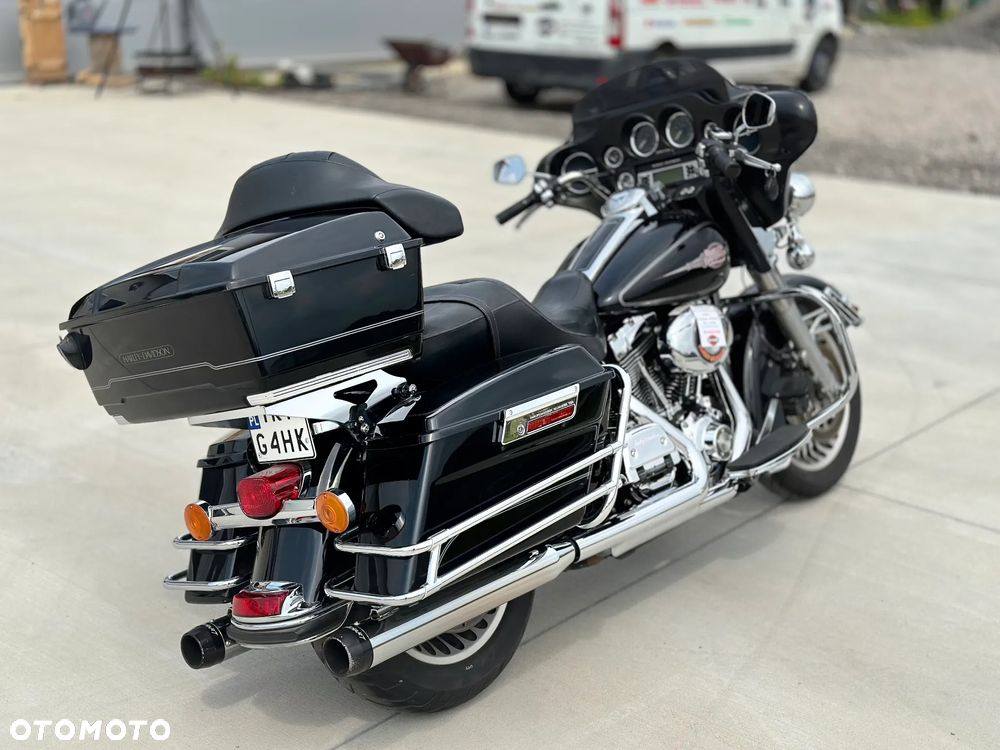 Harley-Davidson FLHT Electra Glide Standard - 7