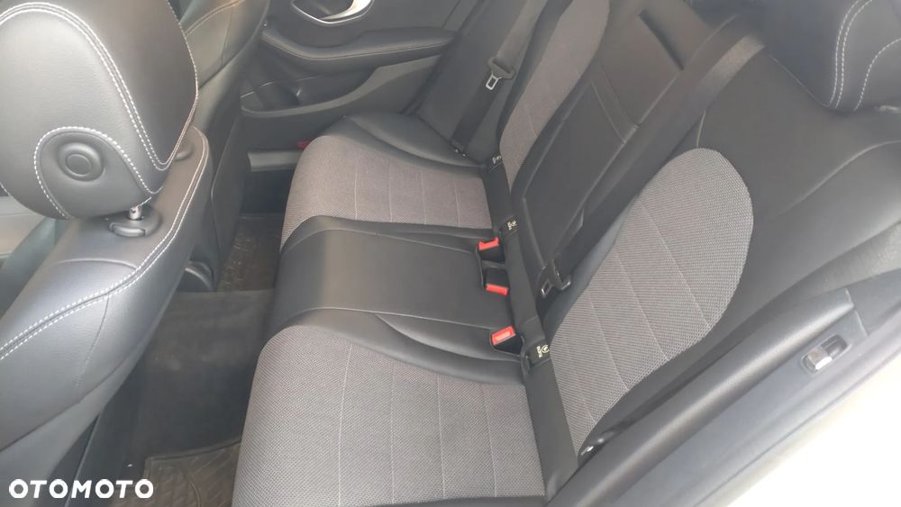 Mercedes-Benz Klasa C 220 (BlueTEC) d 7G-TRONIC - 13