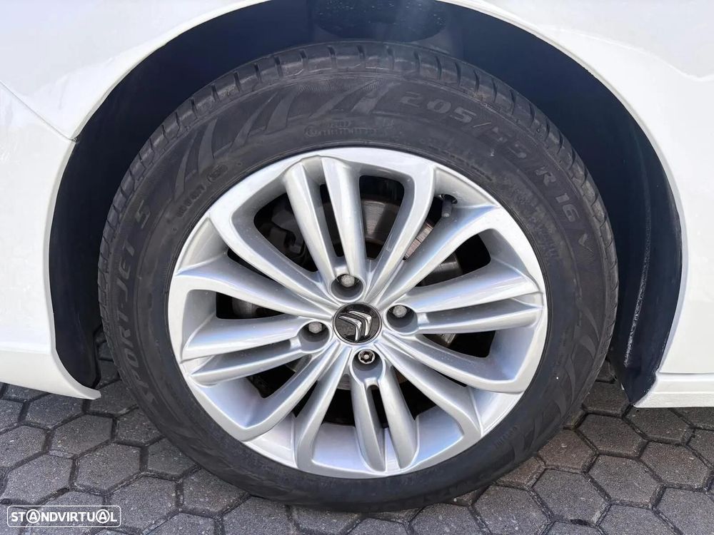 Citroën C4 1.6 BlueHDi Feel EAT6 - 12