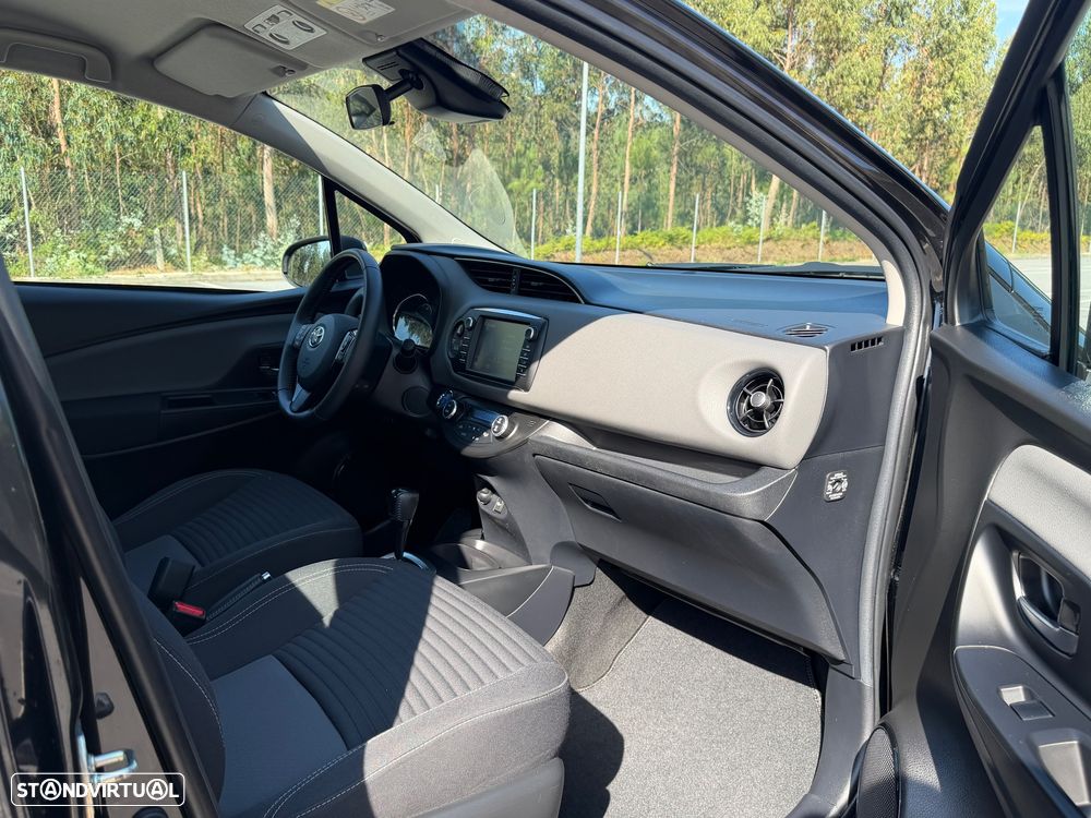Toyota Yaris 1.5 HSD Comfort+P.Style - 34